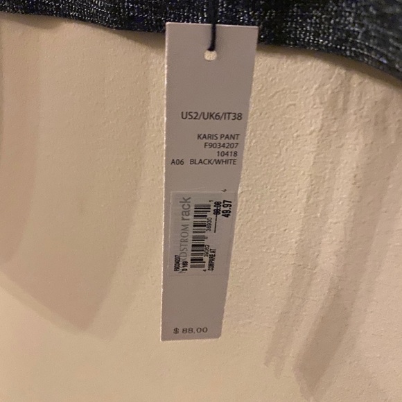 Tahari Pant Suit - Picture 5 of 12